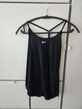 Nike Black Strappy Women's Athletic Tank Top